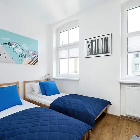 Апартаменты Comfortable Near The Old Town By Renters Познань